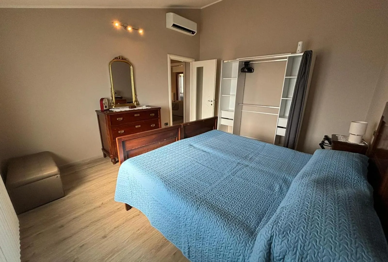 Apartment Appartamento Le Lame Corte Franca